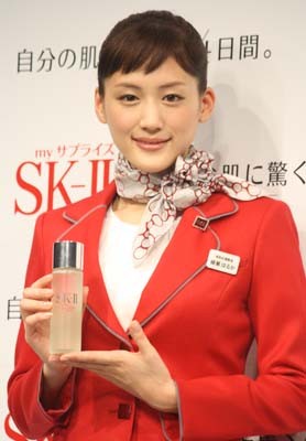 SK‐ⅡのCMにも起用