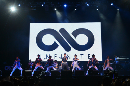 『SUMMER SONIC 2012』出演時のINFINITE