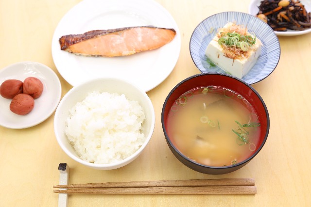 吹石一恵のダイエット方法②食事は和食