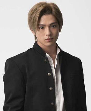 新田真剣佑のプロフィール