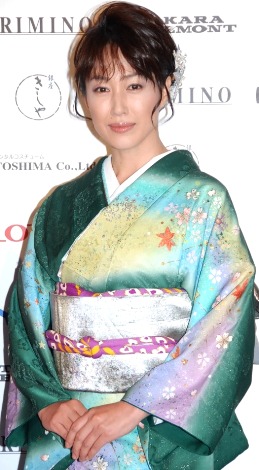 高島礼子の髪型 前髪画像集 着物からカジュアル ドレスまで似合う