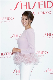 Shihoの現在の髪型 前髪まとめ 韓国でも人気のモデルに Kyun Kyun