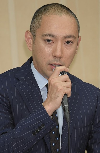 父・團十郎さんが残した借金