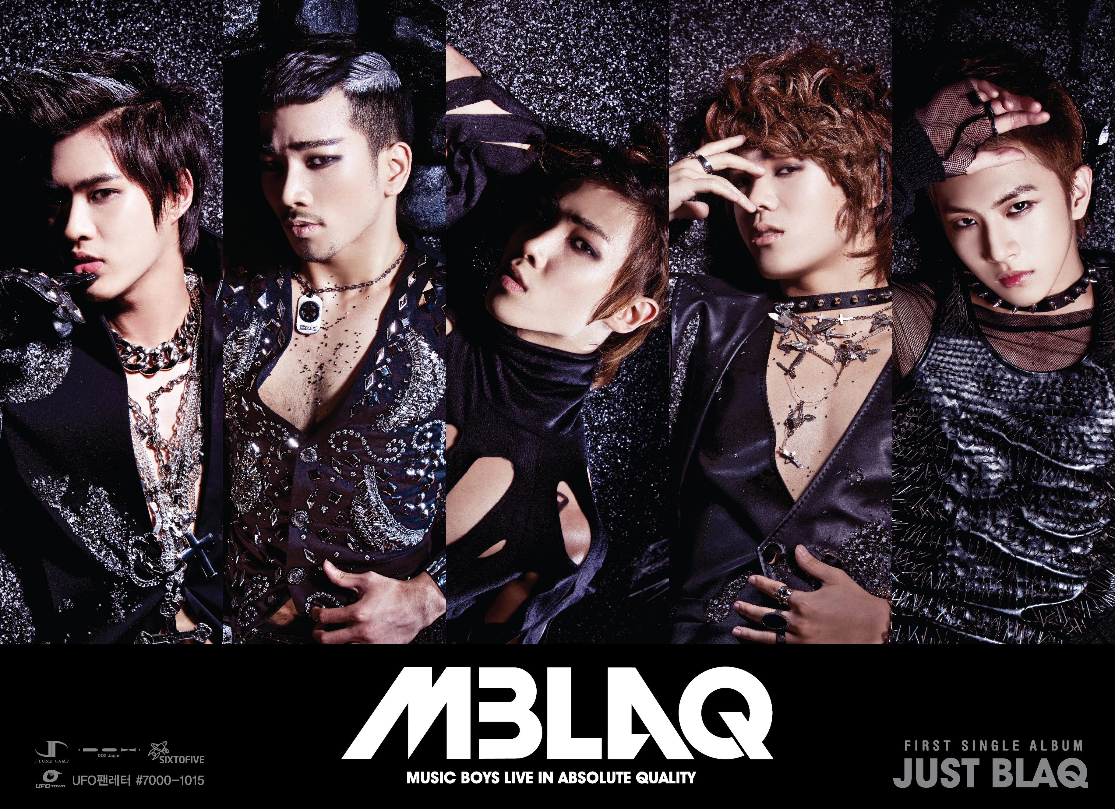 1stミニアルバム「JUST BLAQ」