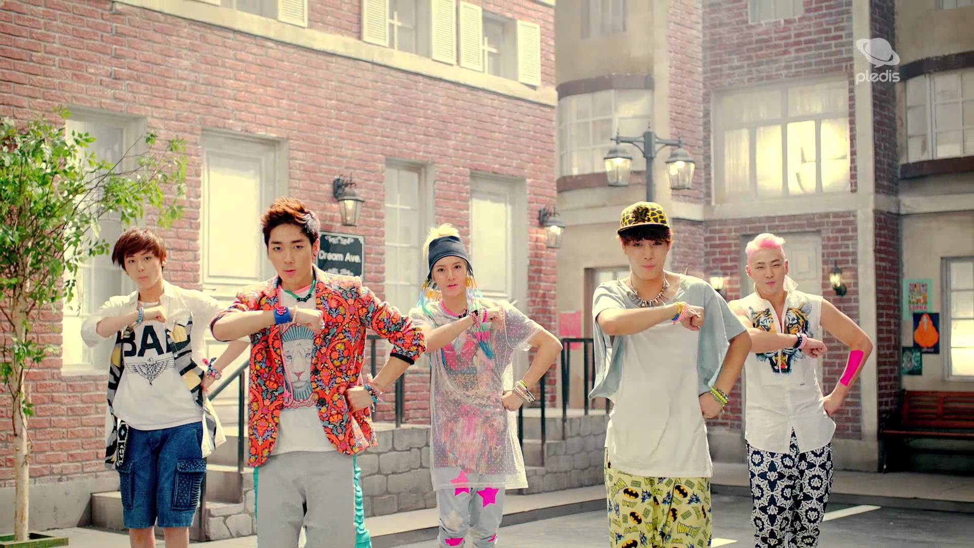 [MV] NU'EST The 3rd Mini Album Title '잠꼬대(Sleep Talking)' _M/V - YouTube