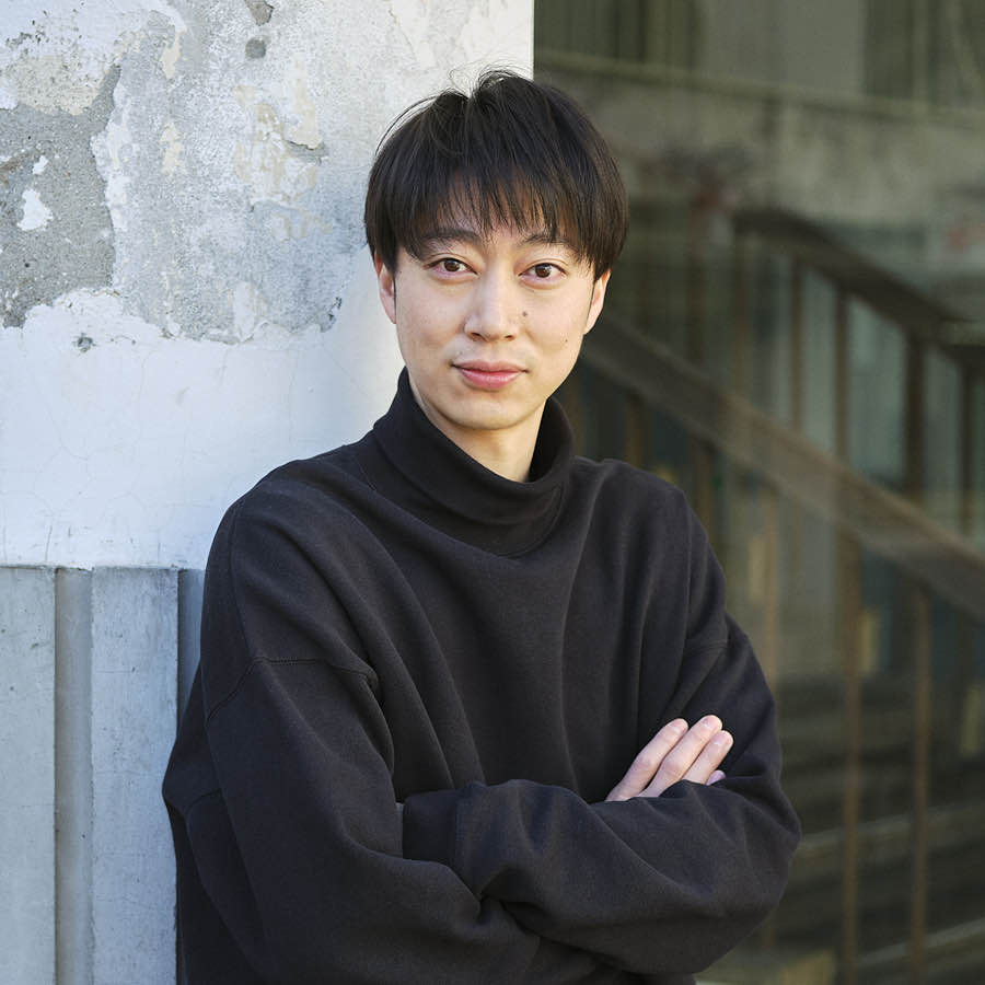 金田哲の嫁は一般女性
