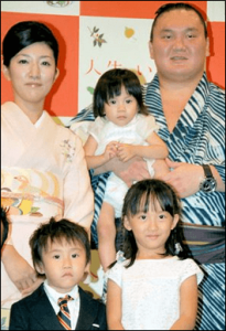 家族の生活も日本が拠点