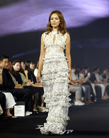 SHIHOはモデルとして活躍