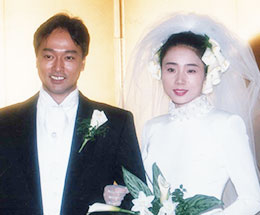 女優藤吉久美子さんとご結婚