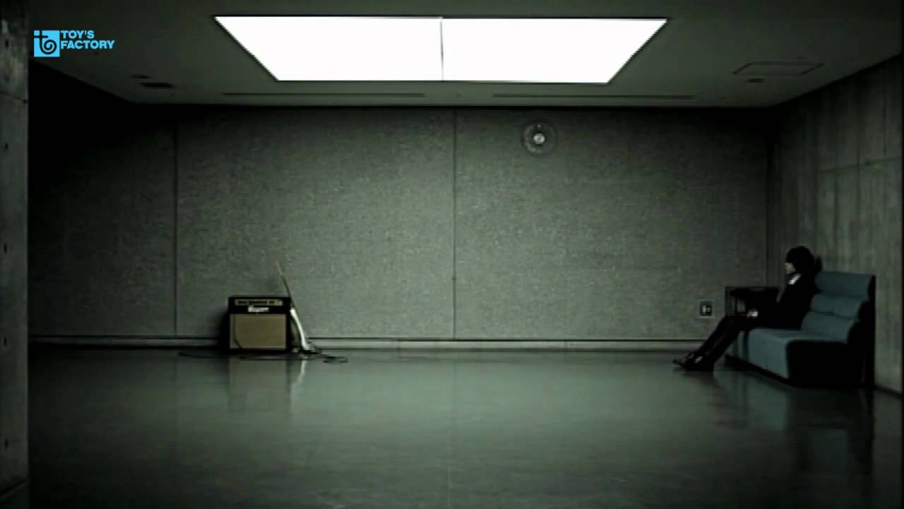 UNISON SQUARE GARDEN「流星のスコール」MV（Short Ver.） - YouTube