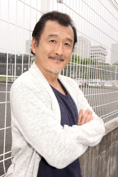 吉田鋼太郎