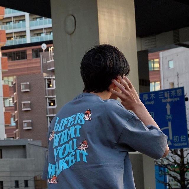 @thatslife.jp さんのモデルをさせて頂きました。お洒落でかっこいい服です。是非チェックしてみてく�... | Instagram